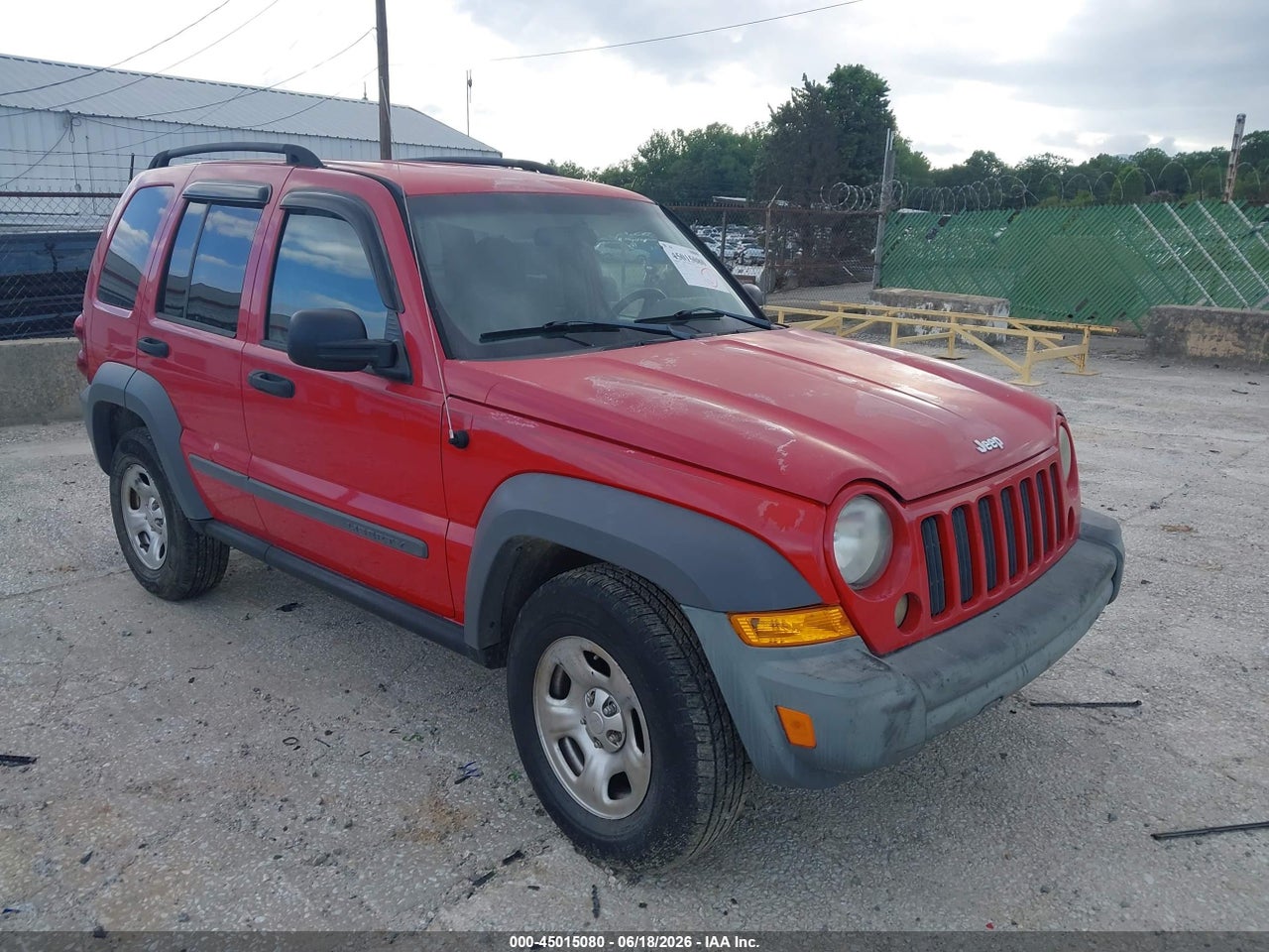 1J4GL48K55W****** · 2005 JEEP LIBERTY SPORT