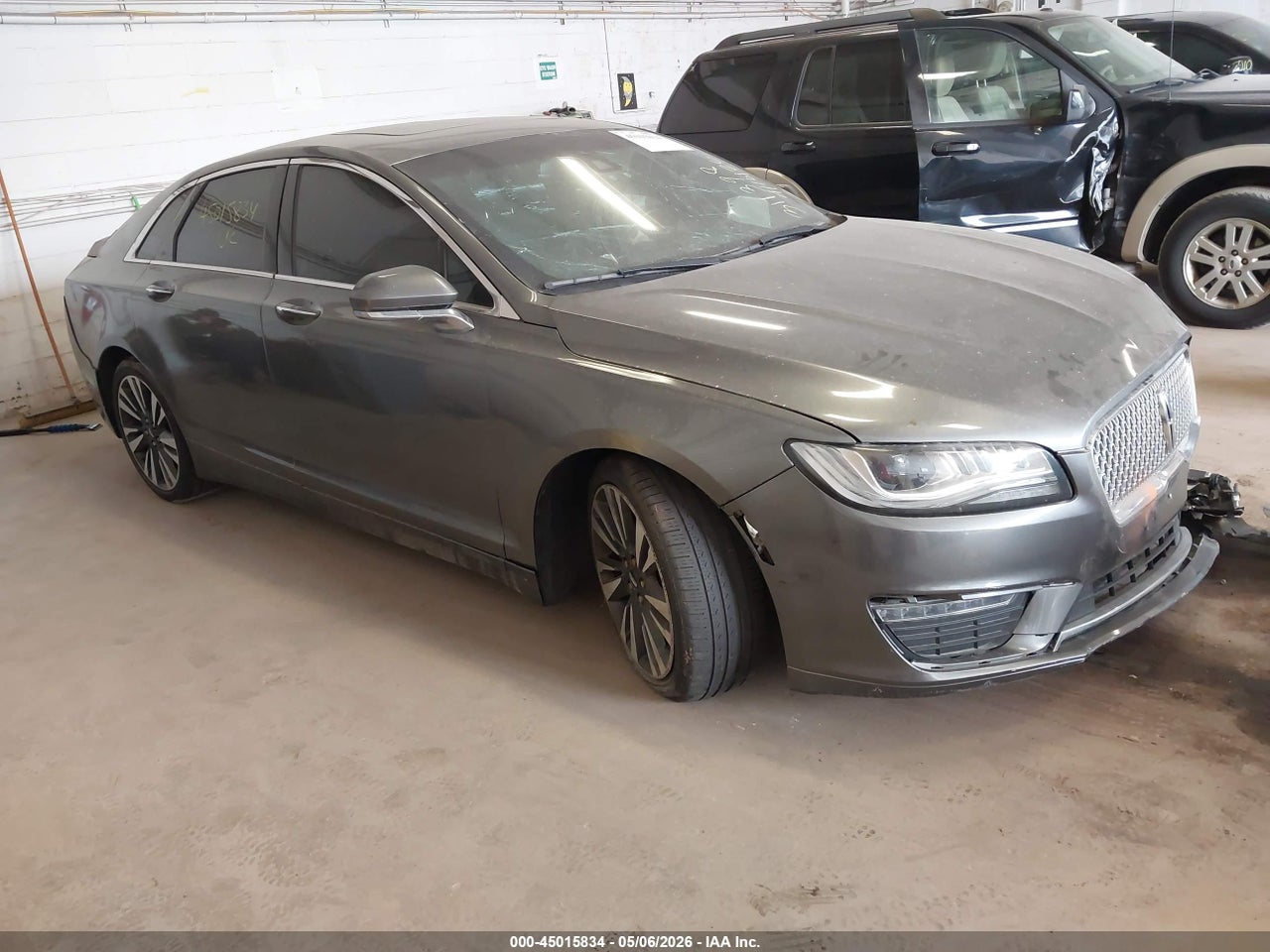 3LN6L5F96HR****** · 2017 LINCOLN MKZ RESERVE