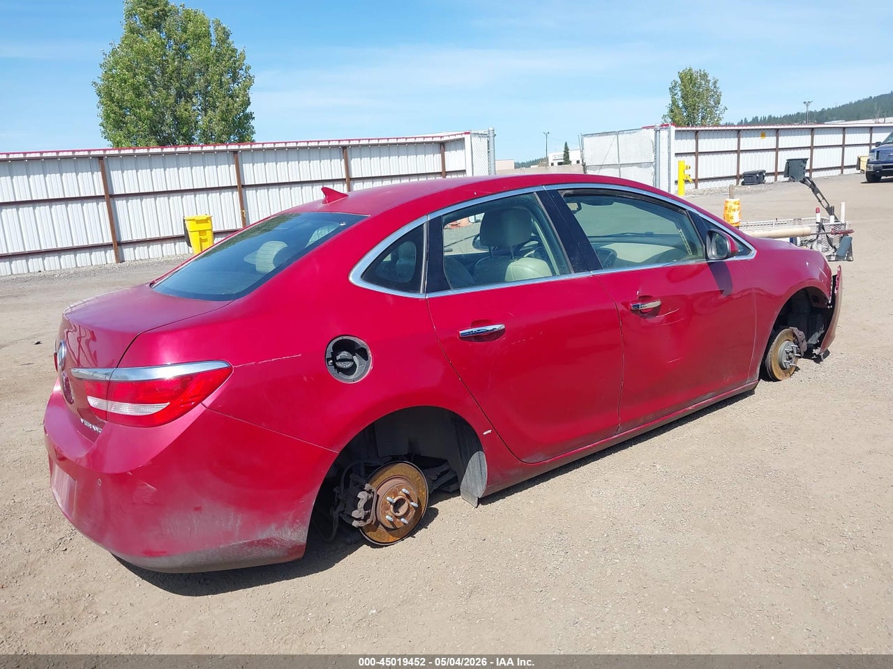 2014 BUICK VERANO LEATHER GROUP · 4/10