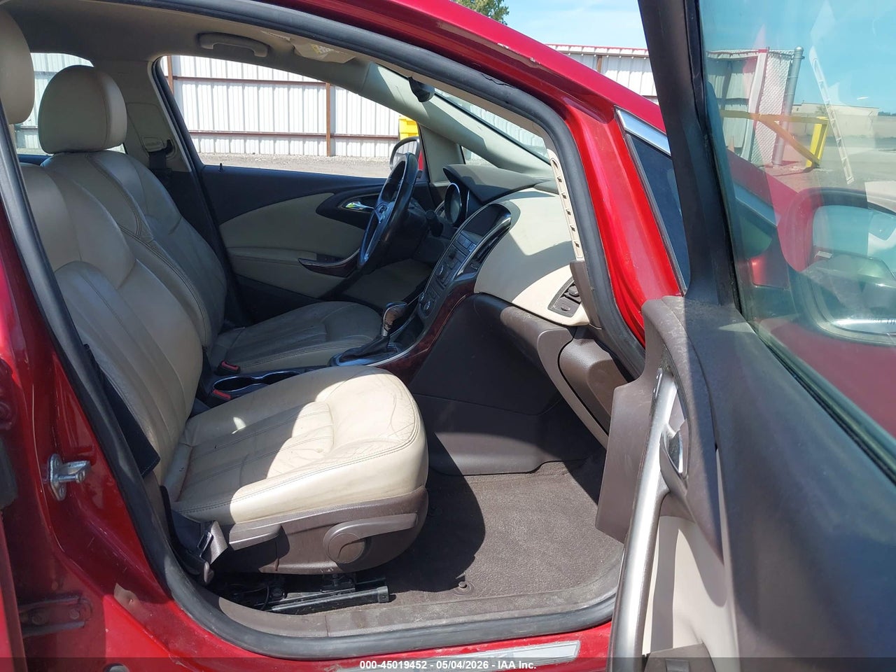 2014 BUICK VERANO LEATHER GROUP · 5/10