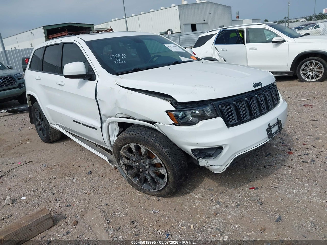 1C4RJFAGXJC****** · 2018 JEEP GRAND CHEROKEE ALTITUDE 4X4