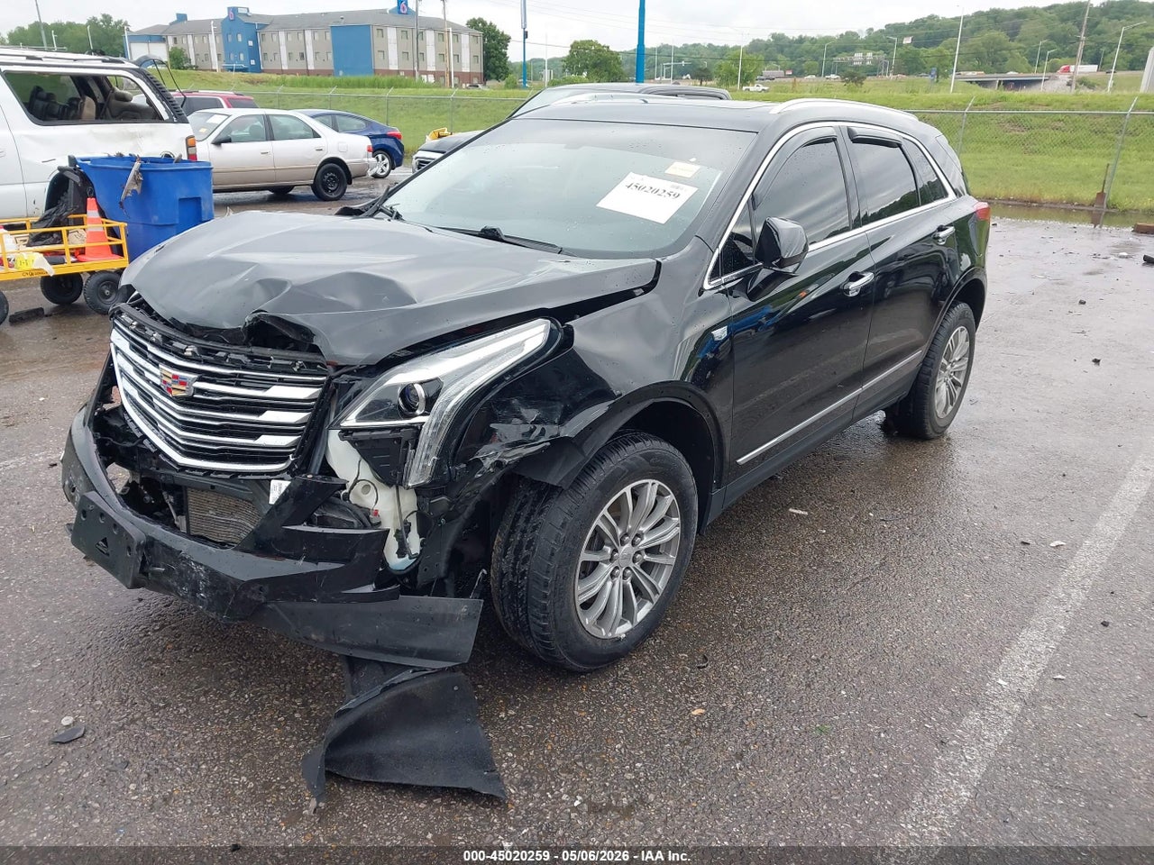 2017 CADILLAC XT5 LUXURY · 2/10