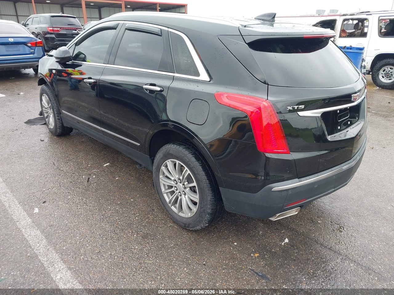 2017 CADILLAC XT5 LUXURY · 3/10