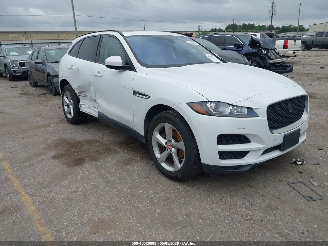 SADCJ2BN7HA****** · 2017 JAGUAR F-PACE 20D PREMIUM