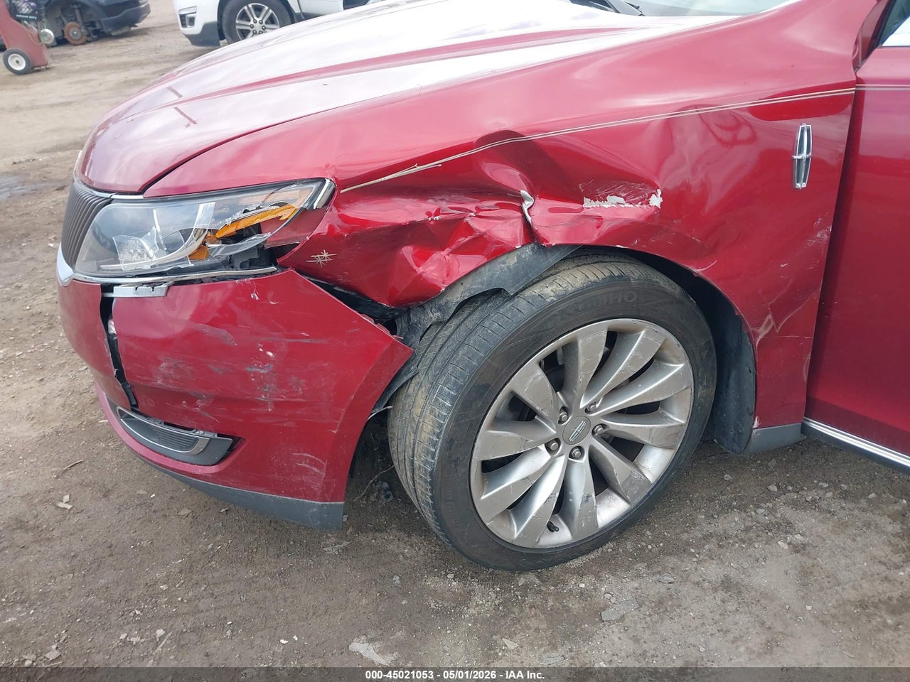 2014 LINCOLN MKS   · 6/11