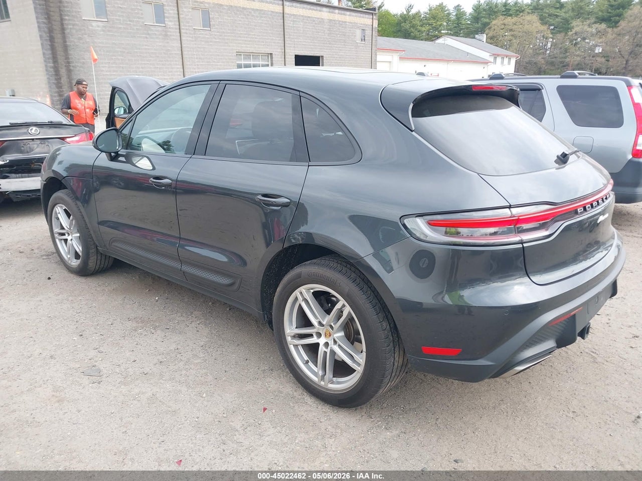 2024 PORSCHE MACAN T · 3/11