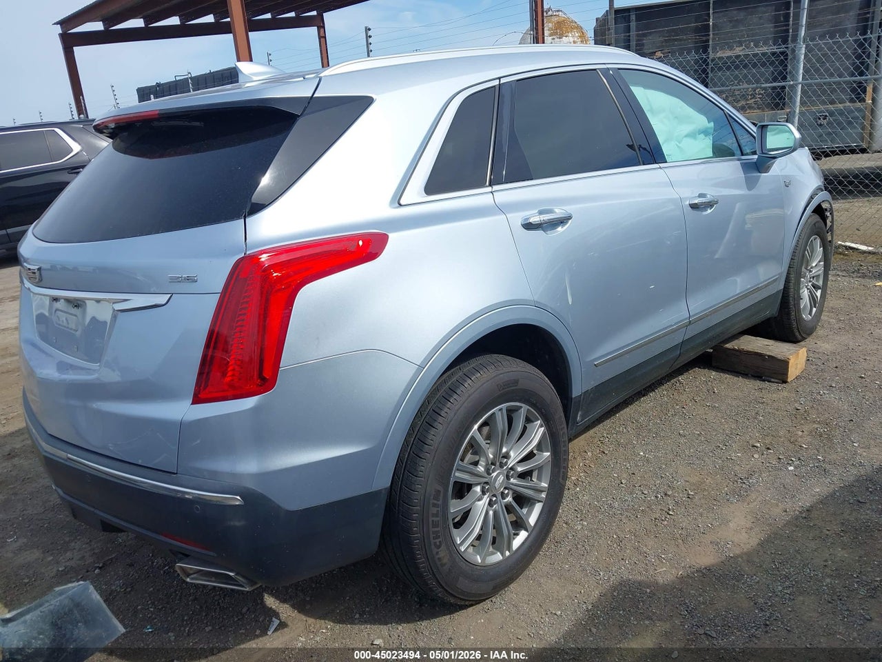 2017 CADILLAC XT5 LUXURY · 4/11