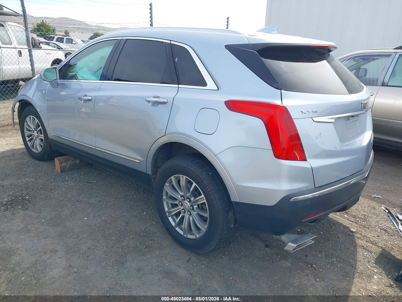 2017 CADILLAC XT5 LUXURY · 3/11