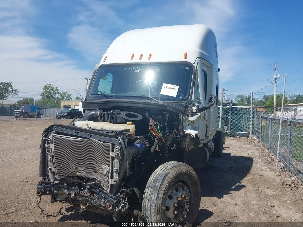 2023 FREIGHTLINER NEW CASCADIA 126 · 2/4