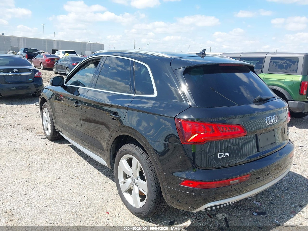 2018 AUDI Q5 2.0T PREMIUM/2.0T TECH PREMIUM · 3/11