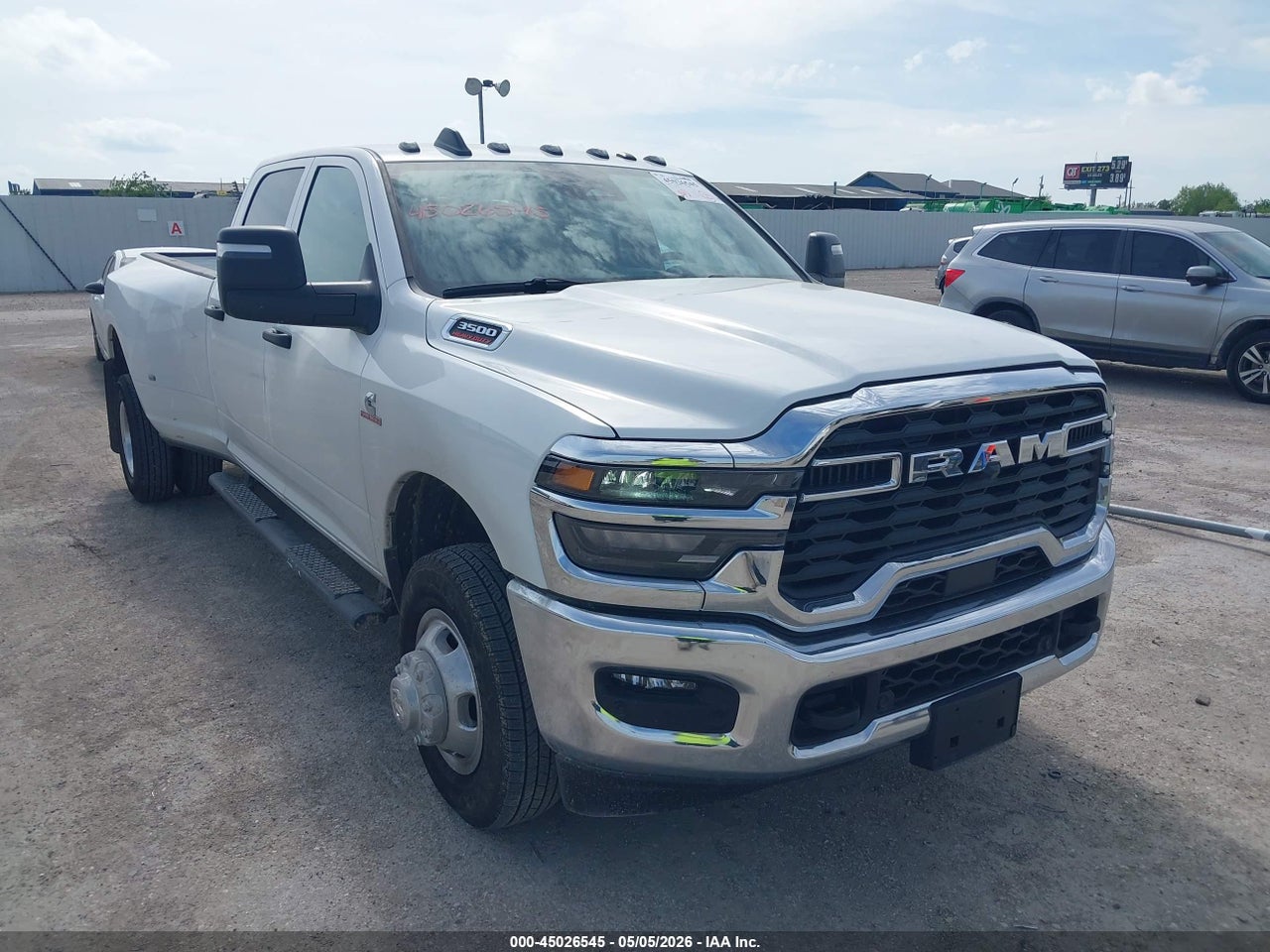 3C63RRGL6TG****** · 2026 RAM 3500 TRADESMAN  4X4 8' BOX