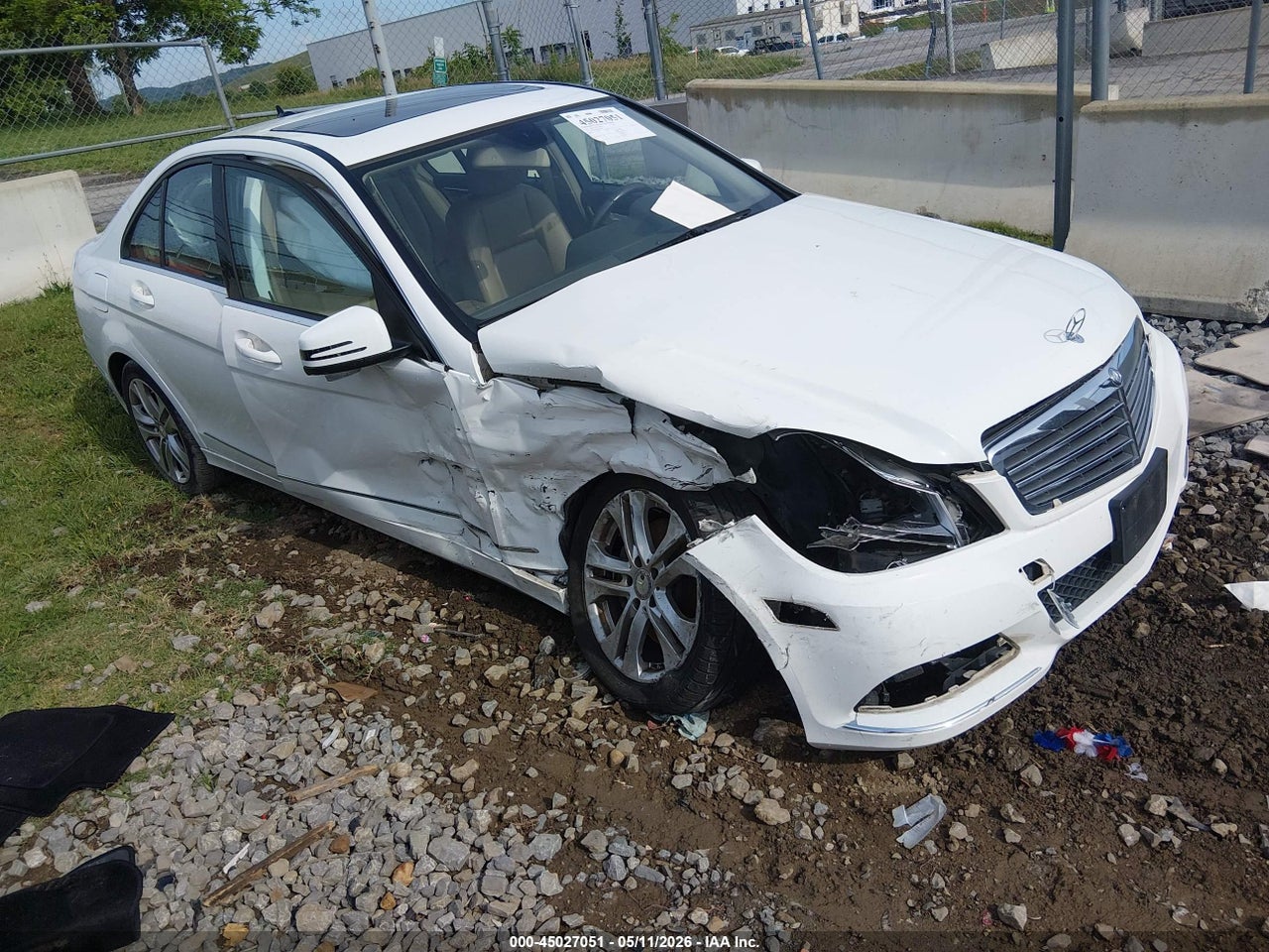 WDDGF8AB8DR****** · 2013 MERCEDES-BENZ C 300 LUXURY 4MATIC