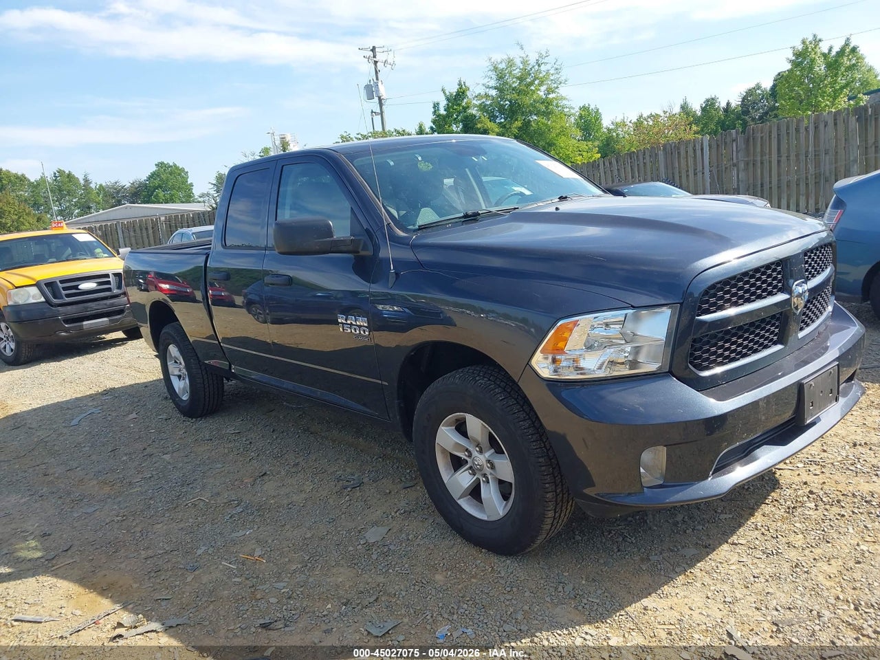 1C6RR7FG3KS****** · 2019 RAM 1500 CLASSIC EXPRESS  4X4 6'4 BOX