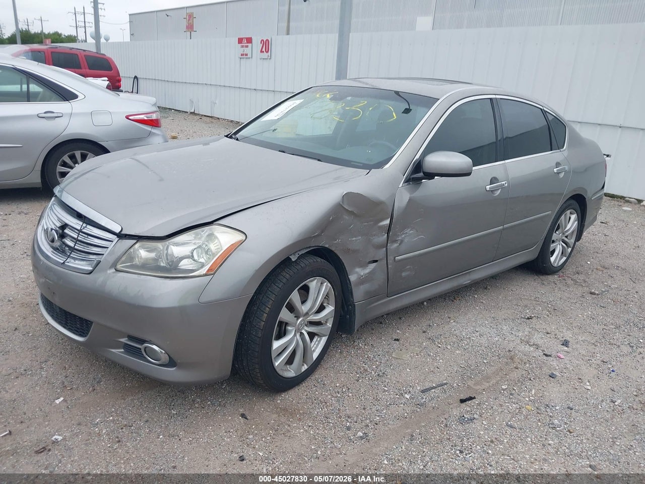 2008 INFINITI M35 · 2/11