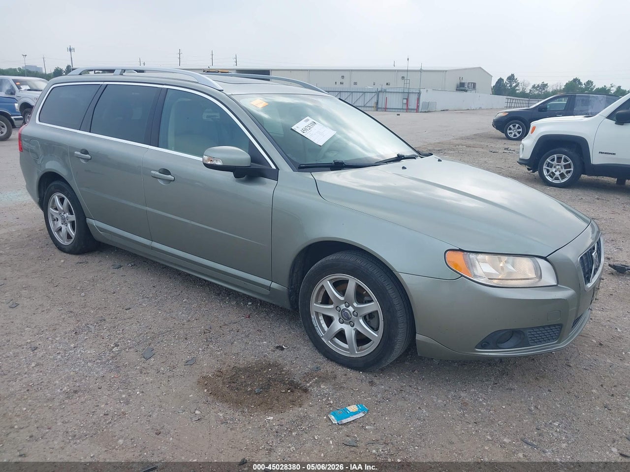 YV1BW982081****** · 2008 VOLVO V70 3.2