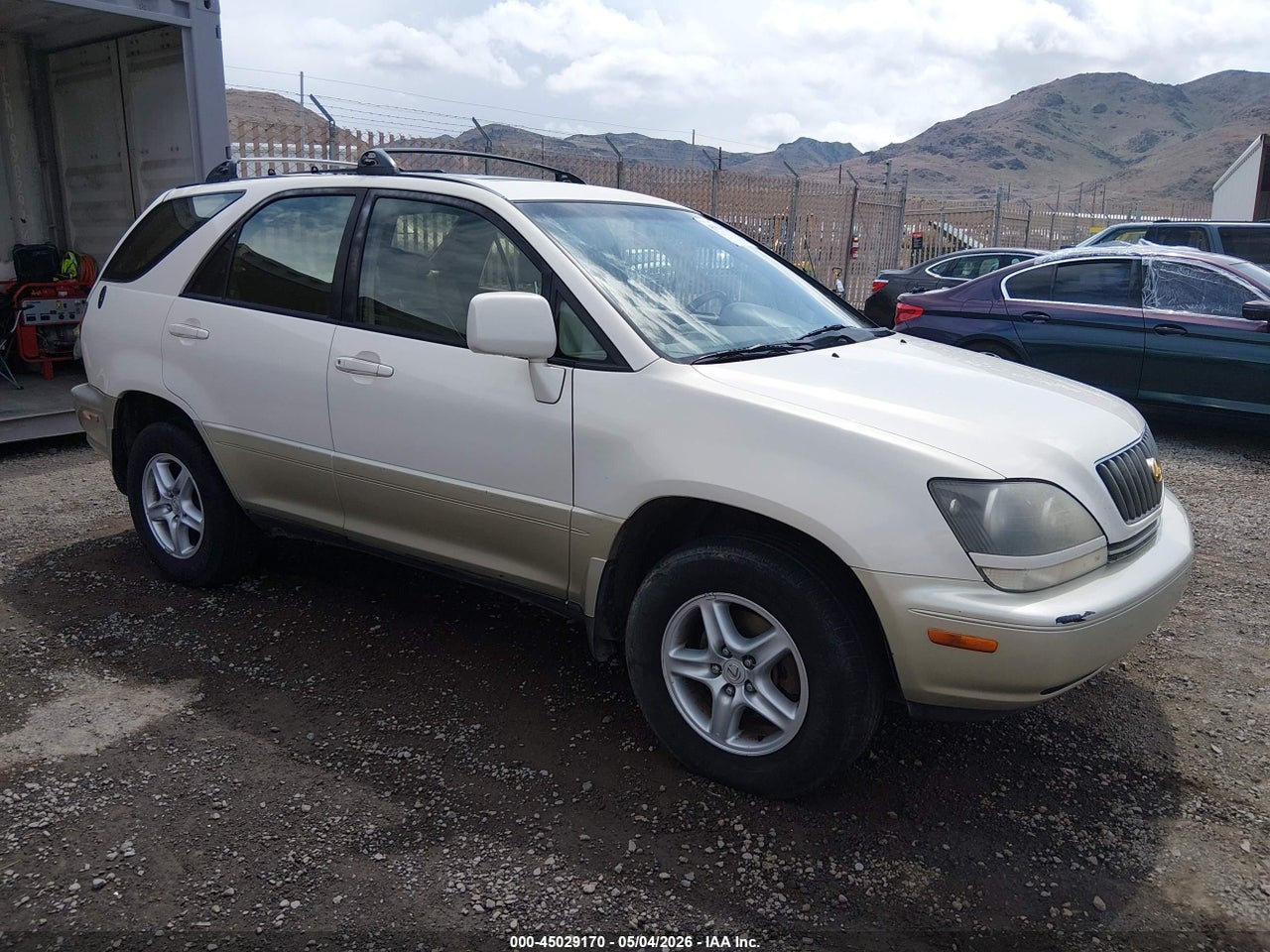 JT6HF10U9X0****** · 1999 LEXUS RX 300
