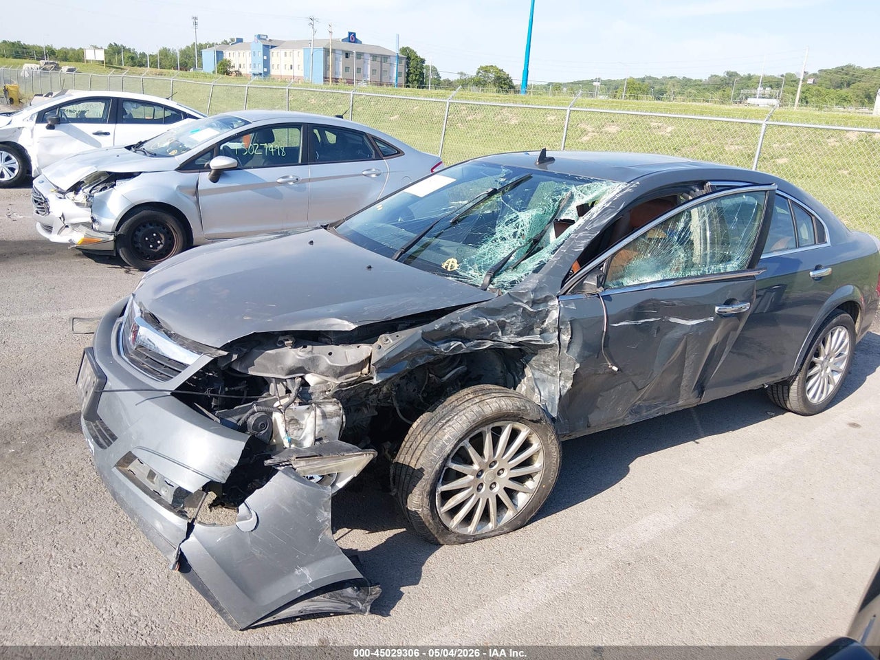 2009 SATURN AURA XR · 6/10