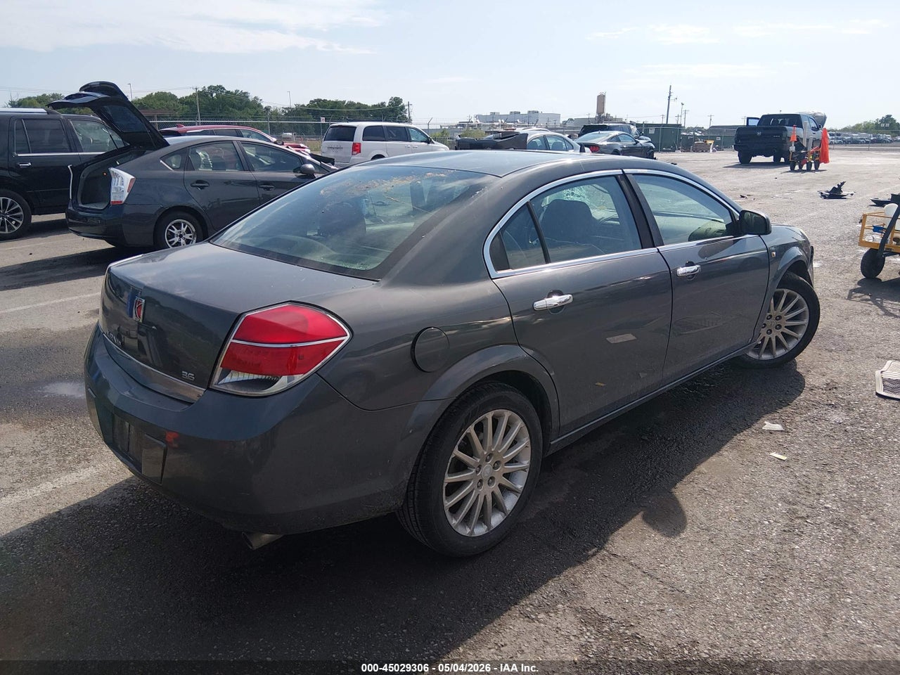 2009 SATURN AURA XR · 4/10
