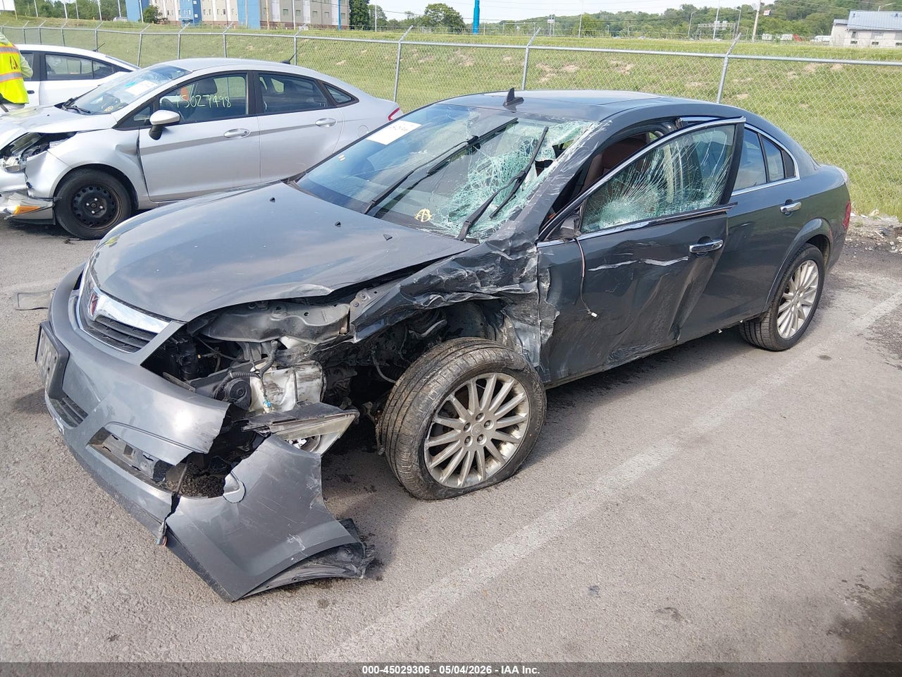 2009 SATURN AURA XR · 2/10