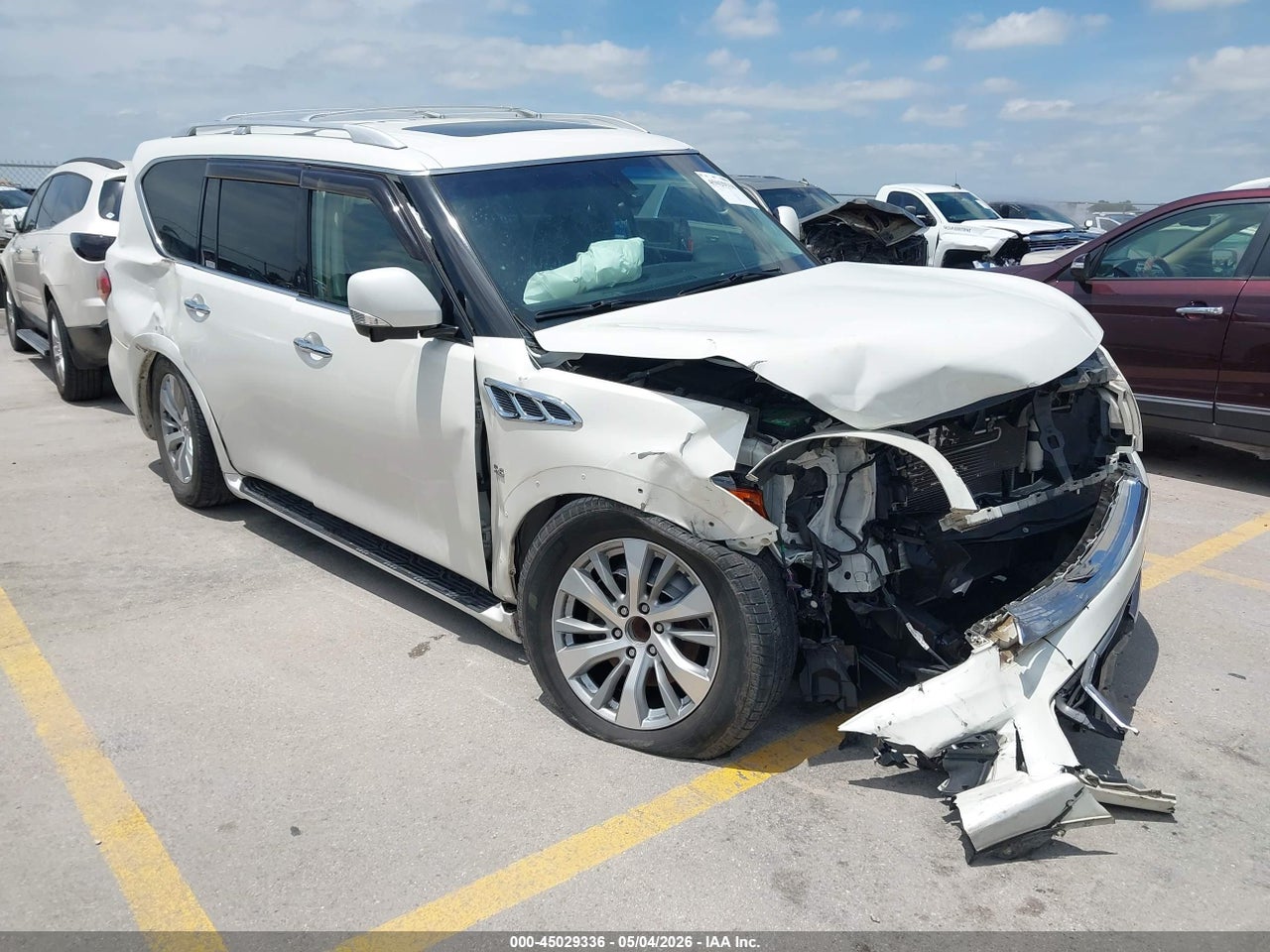 JN8AZ2NFXH9****** · 2017 INFINITI QX80