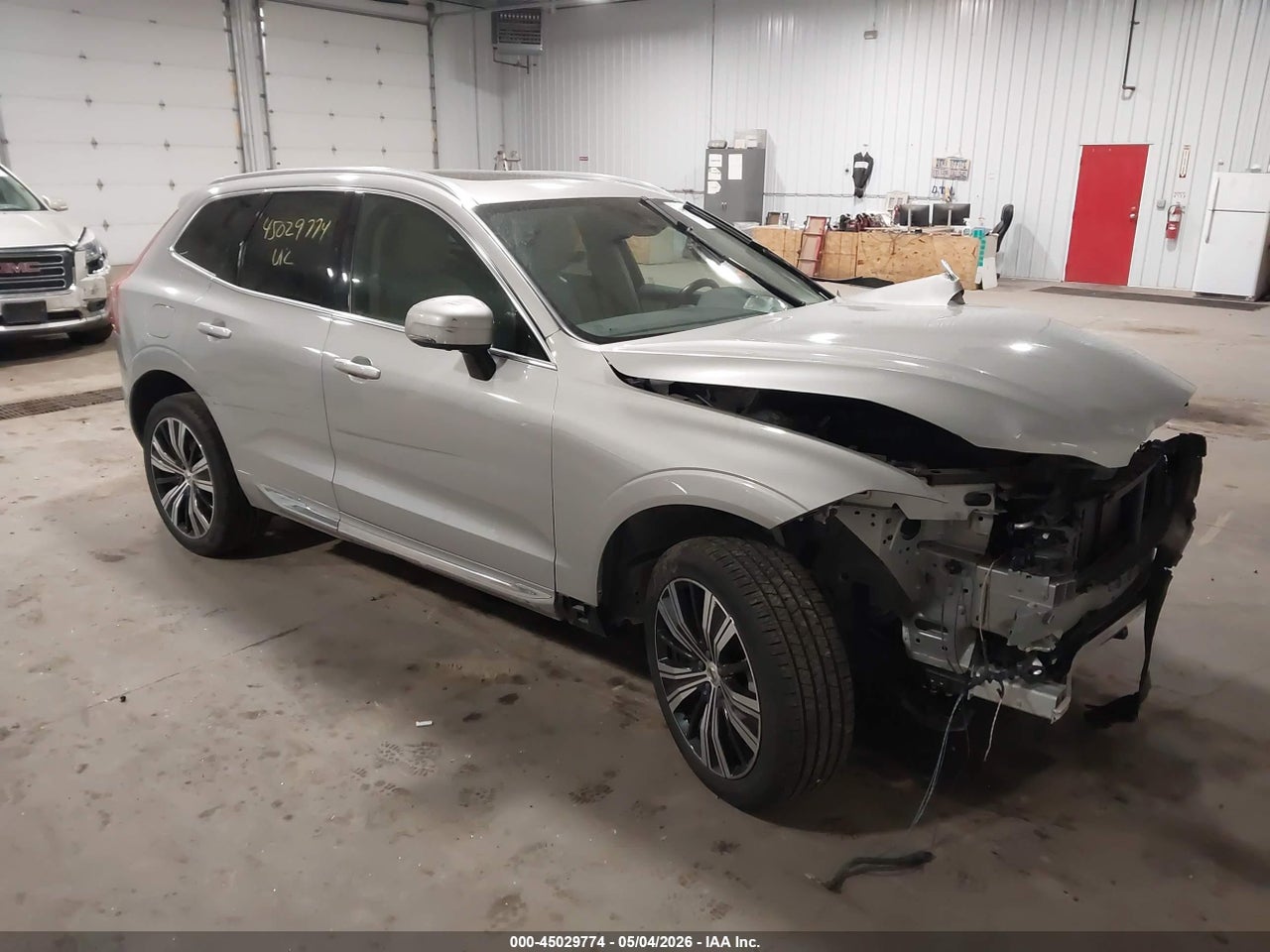 YV4L12RL6N1****** · 2022 VOLVO XC60 B5 INSCRIPTION