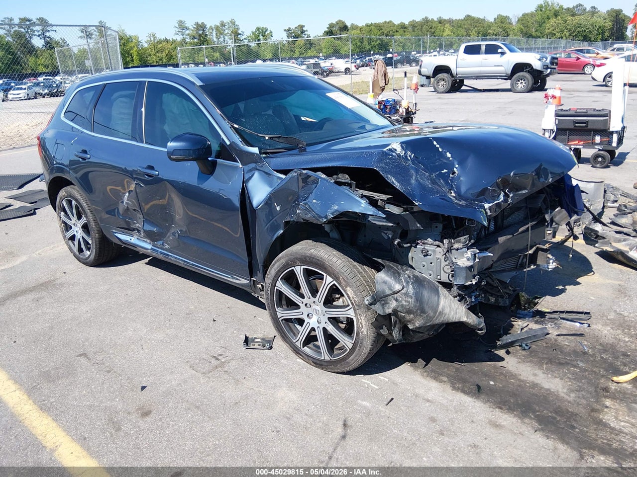 YV4102DL8L1****** · 2020 VOLVO XC60 T5 INSCRIPTION
