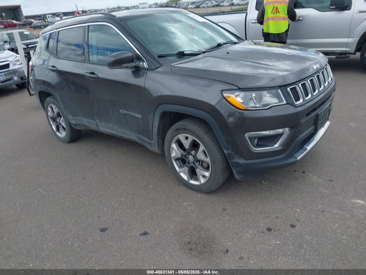 3C4NJDCB7JT****** · 2018 JEEP COMPASS LIMITED 4X4