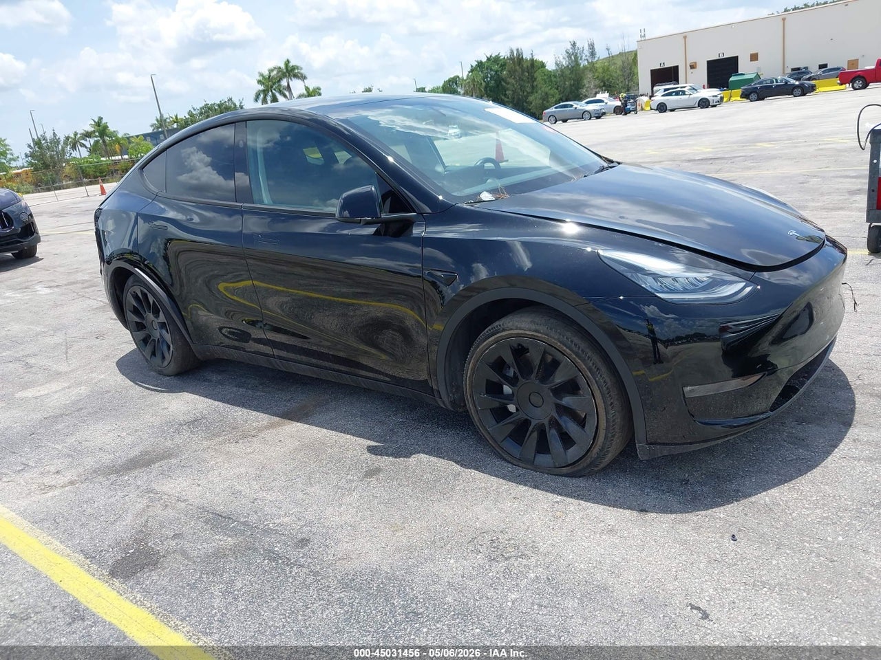 7SAYGDEE3PA****** · 2023 TESLA MODEL Y AWD/LONG RANGE DUAL MOTOR ALL-WHEEL DRIVE