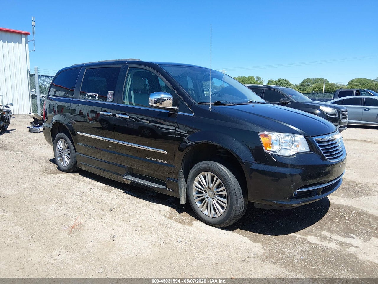 2C7WC1CG6GR****** · 2016 CHRYSLER TOWN &amp; COUNTRY TOURING-L