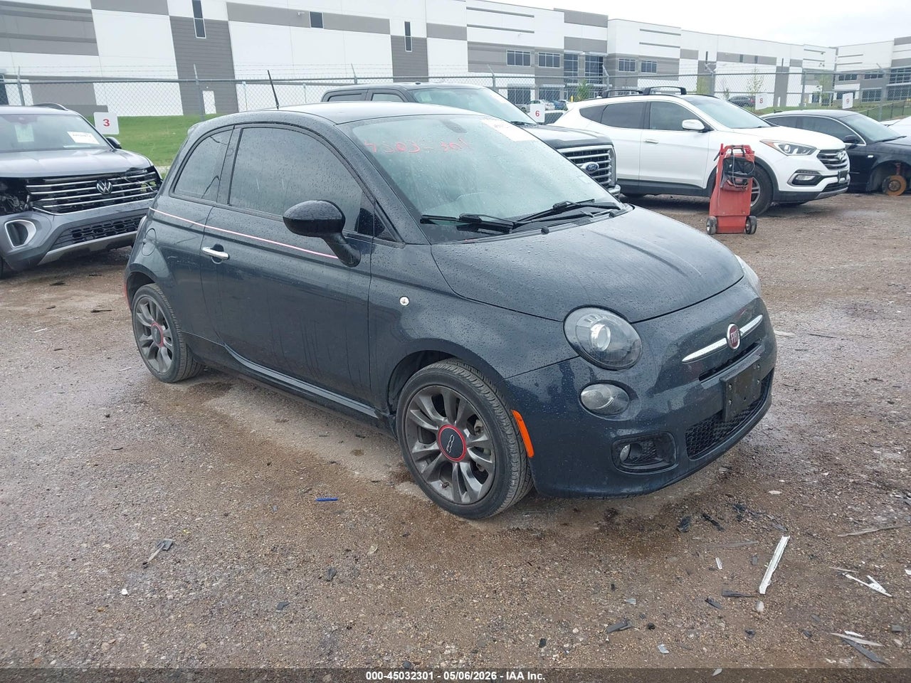 3C3CFFKR7HT****** · 2017 FIAT 500 POP