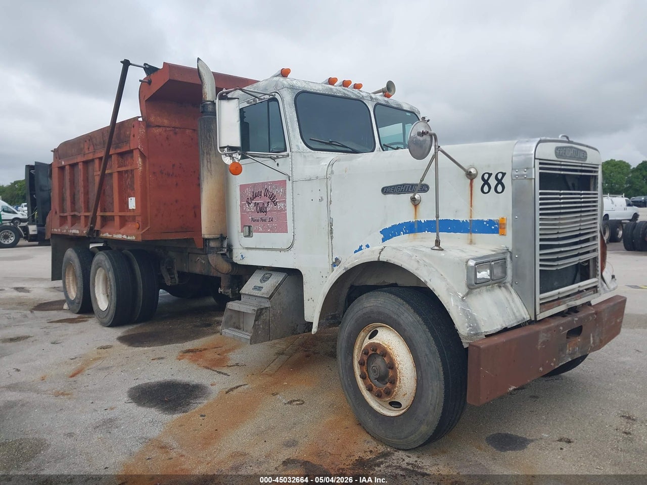 1FUP2CYBXJH****** · 1988 FREIGHTLINER CONVENTIONAL FLD120