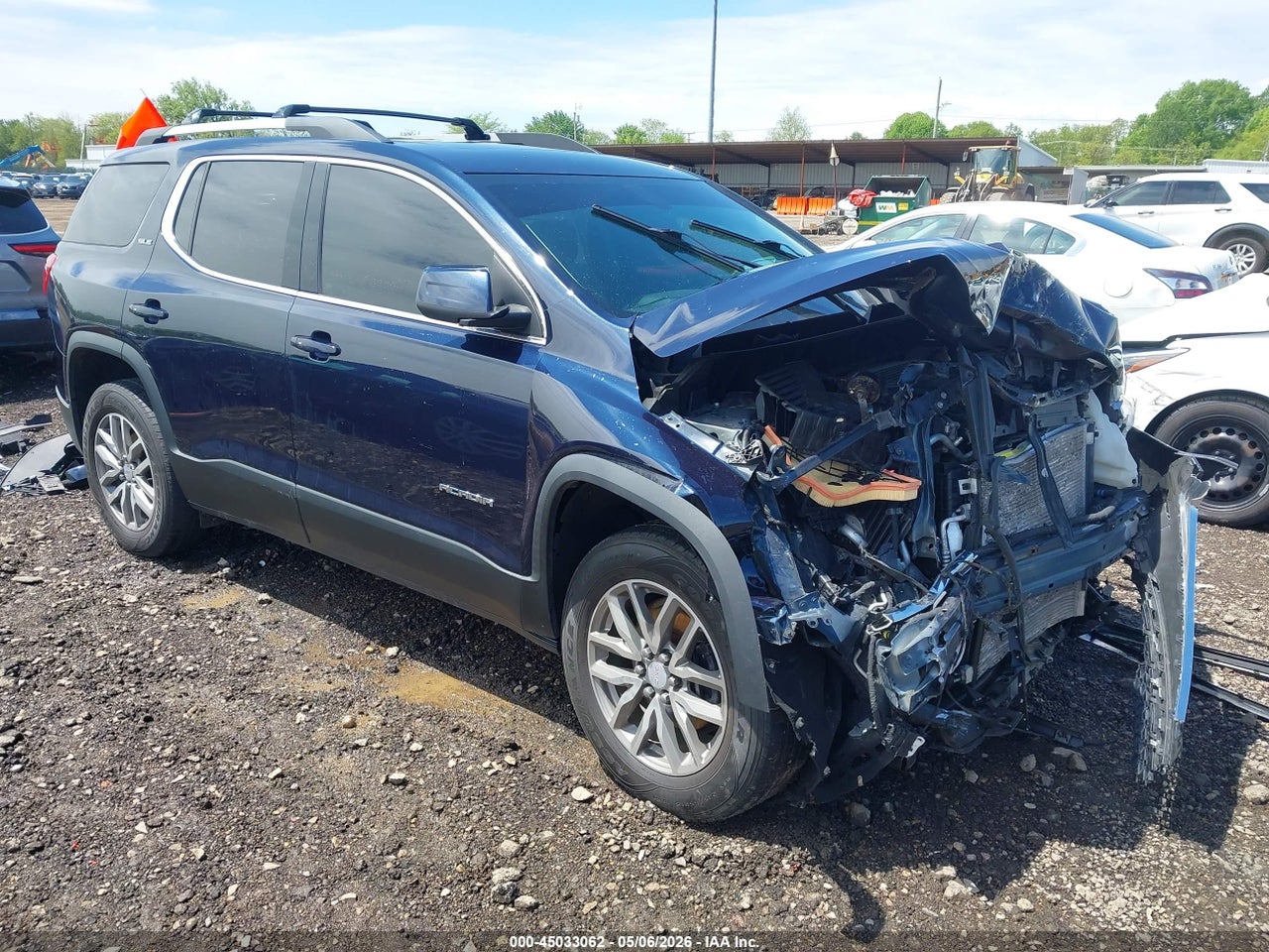 1GKKNSLS6HZ****** · 2017 GMC ACADIA SLE-2