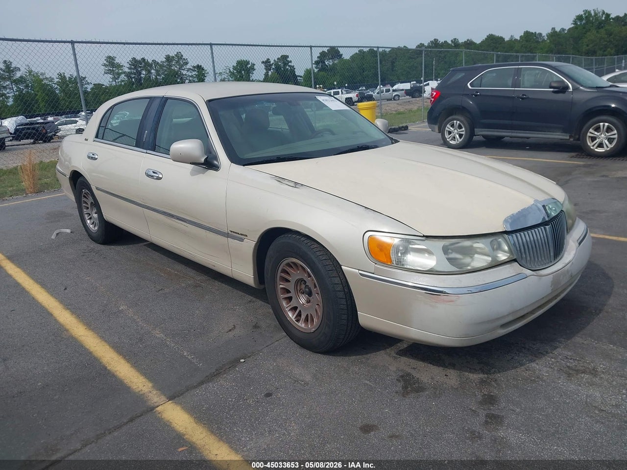 2002 LINCOLN TOWN CAR CARTIER