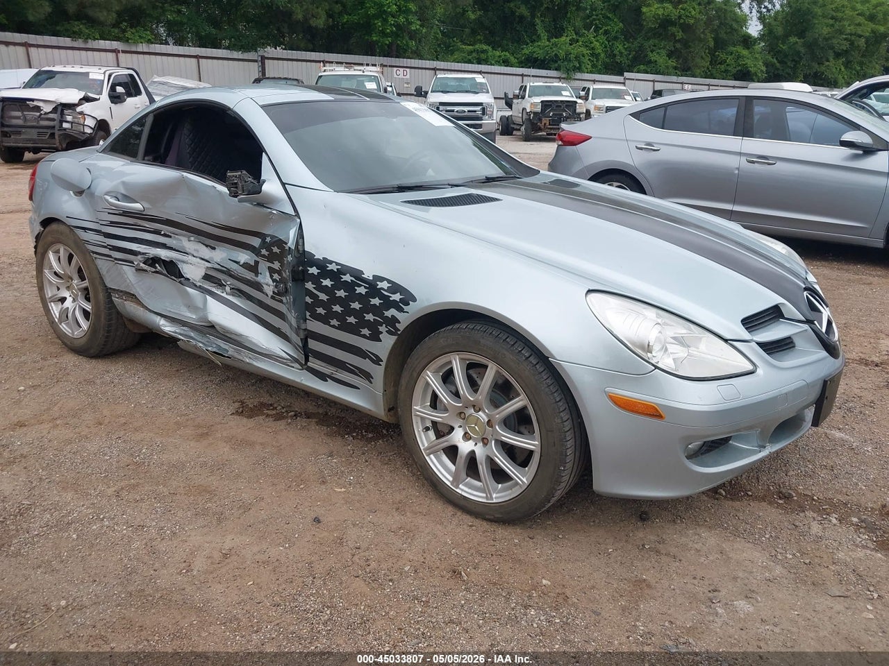 WDBWK56F95F****** · 2005 MERCEDES-BENZ SLK 350