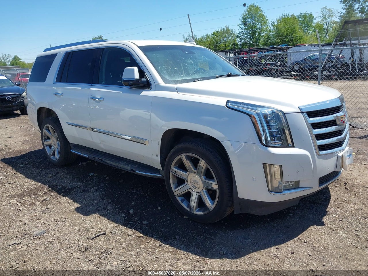1GYS4BKJ0HR****** · 2017 CADILLAC ESCALADE LUXURY