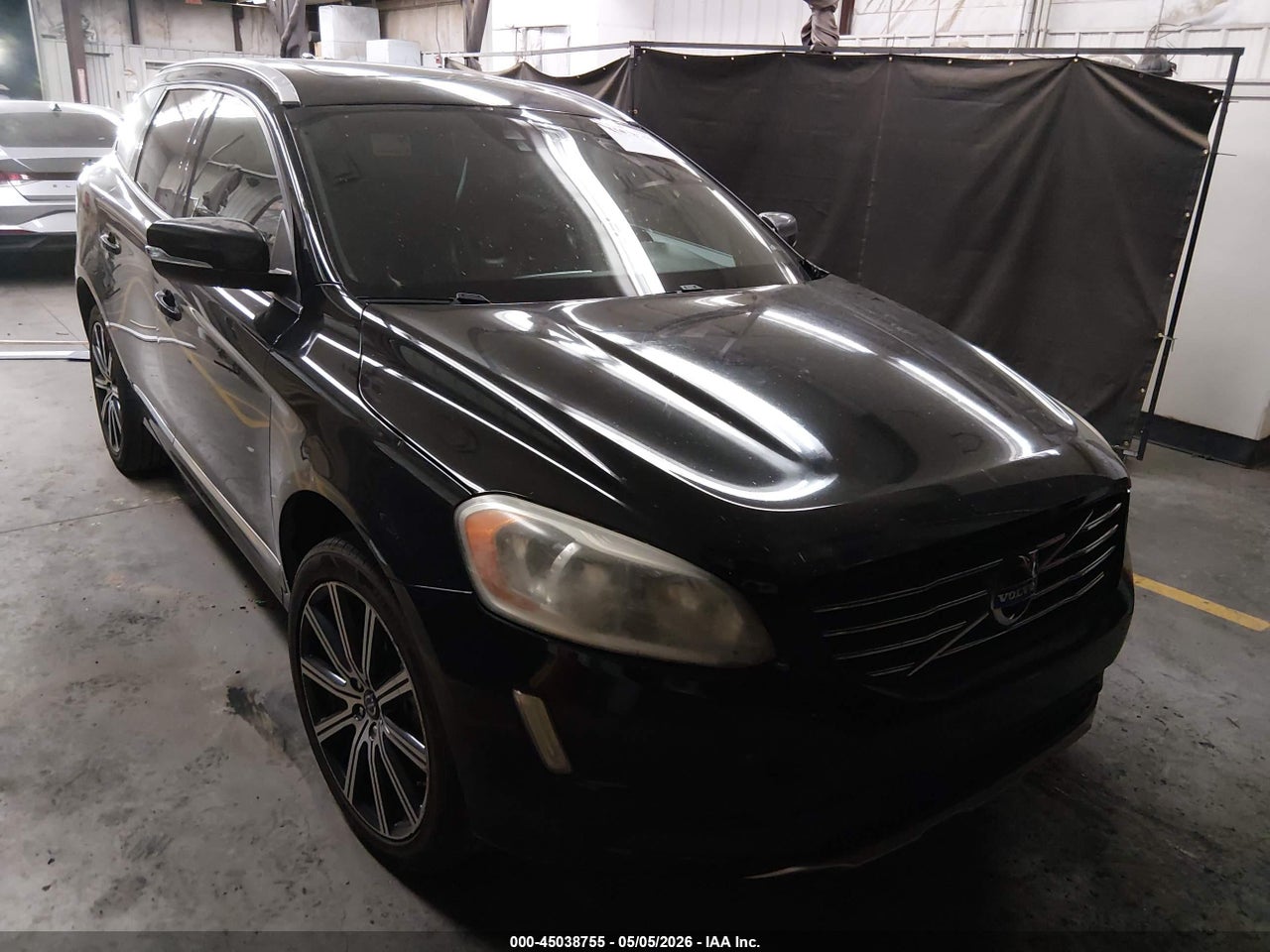 YV440MDK0F2****** · 2015 VOLVO XC60 T5 PREMIER