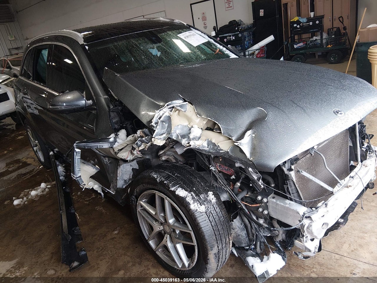 WDC0G4KBXJV****** · 2018 MERCEDES-BENZ GLC 300 4MATIC