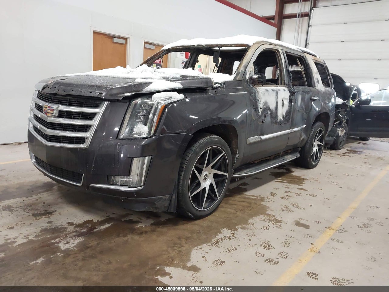 2016 CADILLAC ESCALADE LUXURY COLLECTION · 2/10