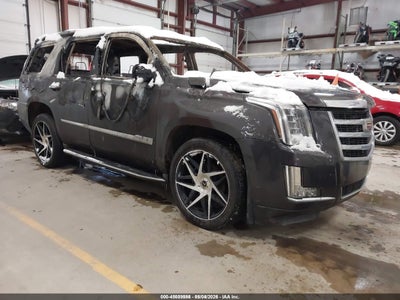 1GYS4BKJ9GR****** · 2016 CADILLAC ESCALADE LUXURY COLLECTION