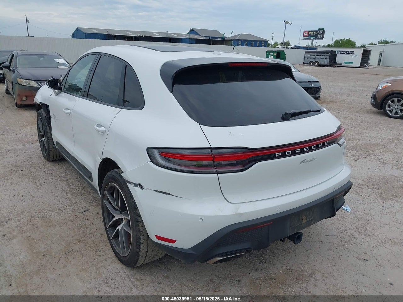 2024 PORSCHE MACAN T · 3/11