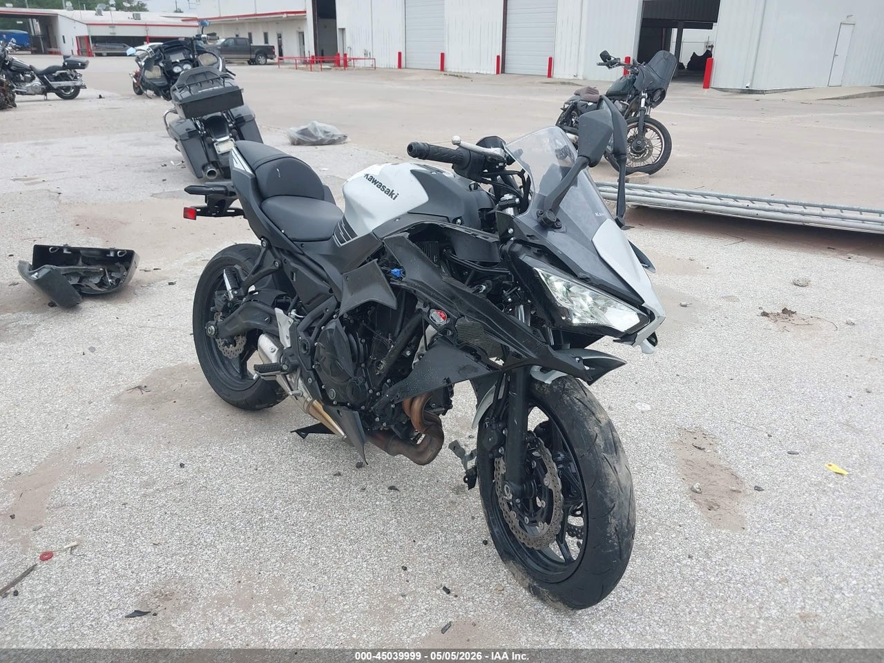 ML5EXEP18TD****** · 2026 KAWASAKI EX650 P