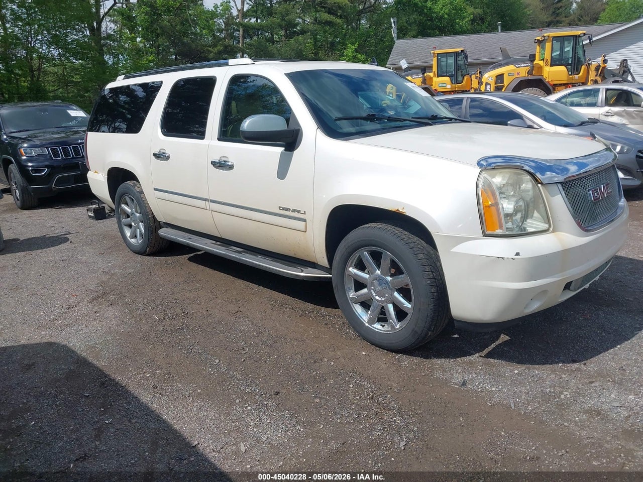 1GKS2MEF7BR****** · 2011 GMC YUKON XL 1500 DENALI