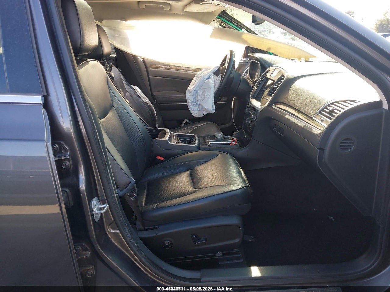 2018 CHRYSLER 300 LIMITED · 5/11