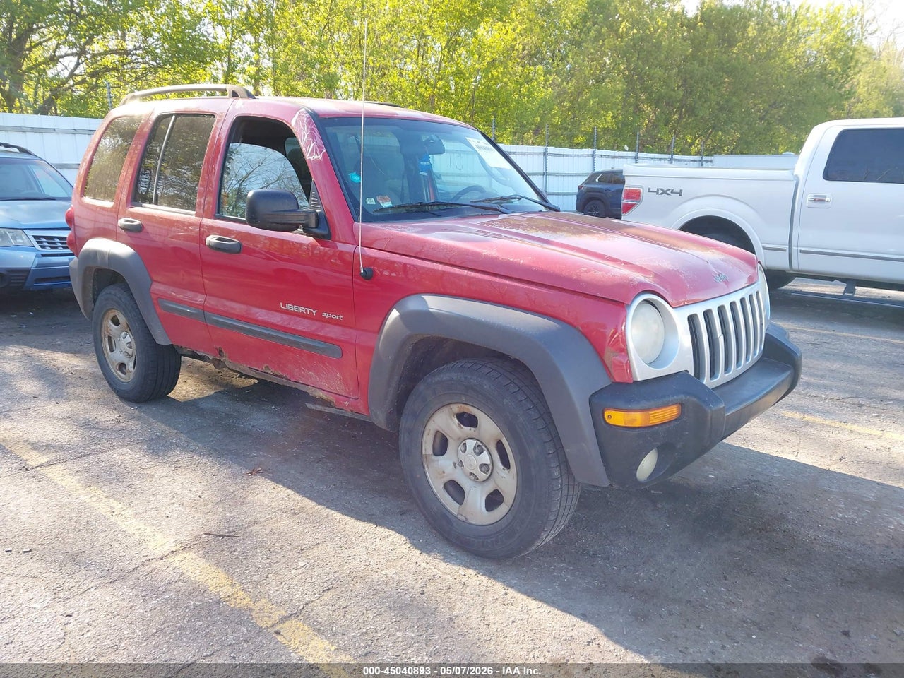 1J4GL48K83W****** · 2003 JEEP LIBERTY SPORT