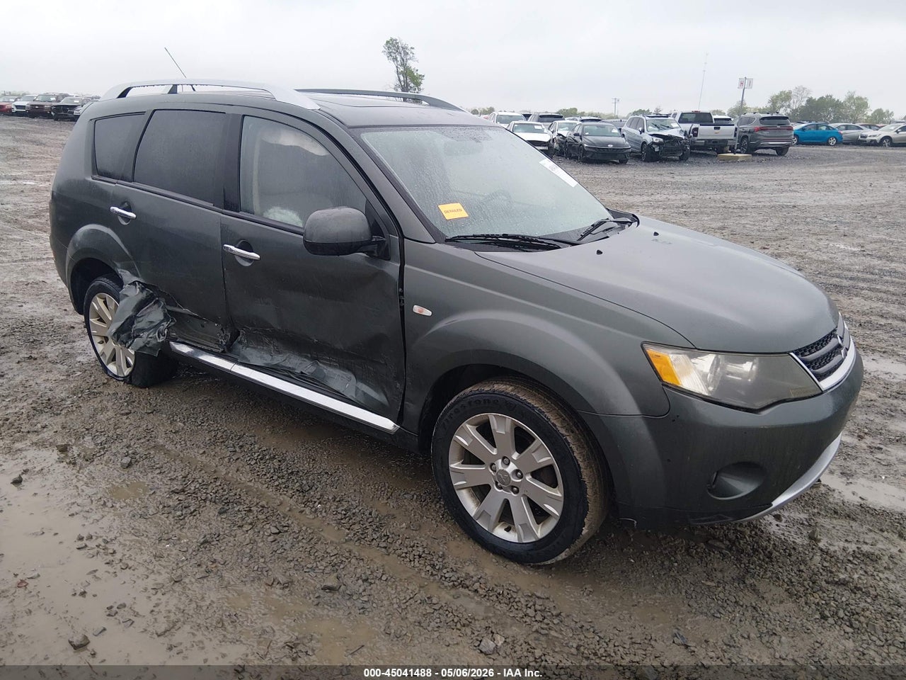 JA4MT31W39Z****** · 2009 MITSUBISHI OUTLANDER SE