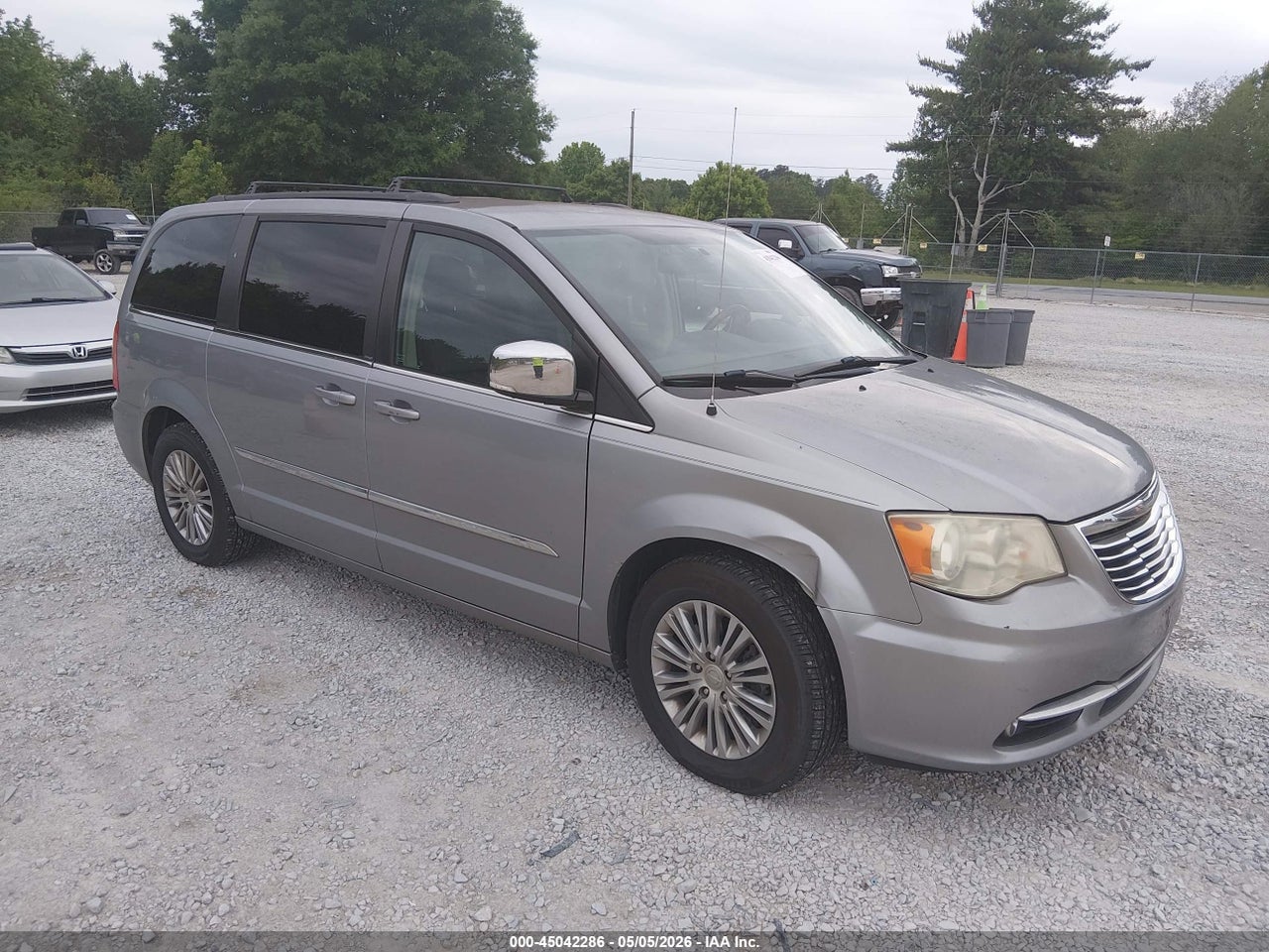 2C4RC1CG6DR****** · 2013 CHRYSLER TOWN &amp; COUNTRY TOURING-L