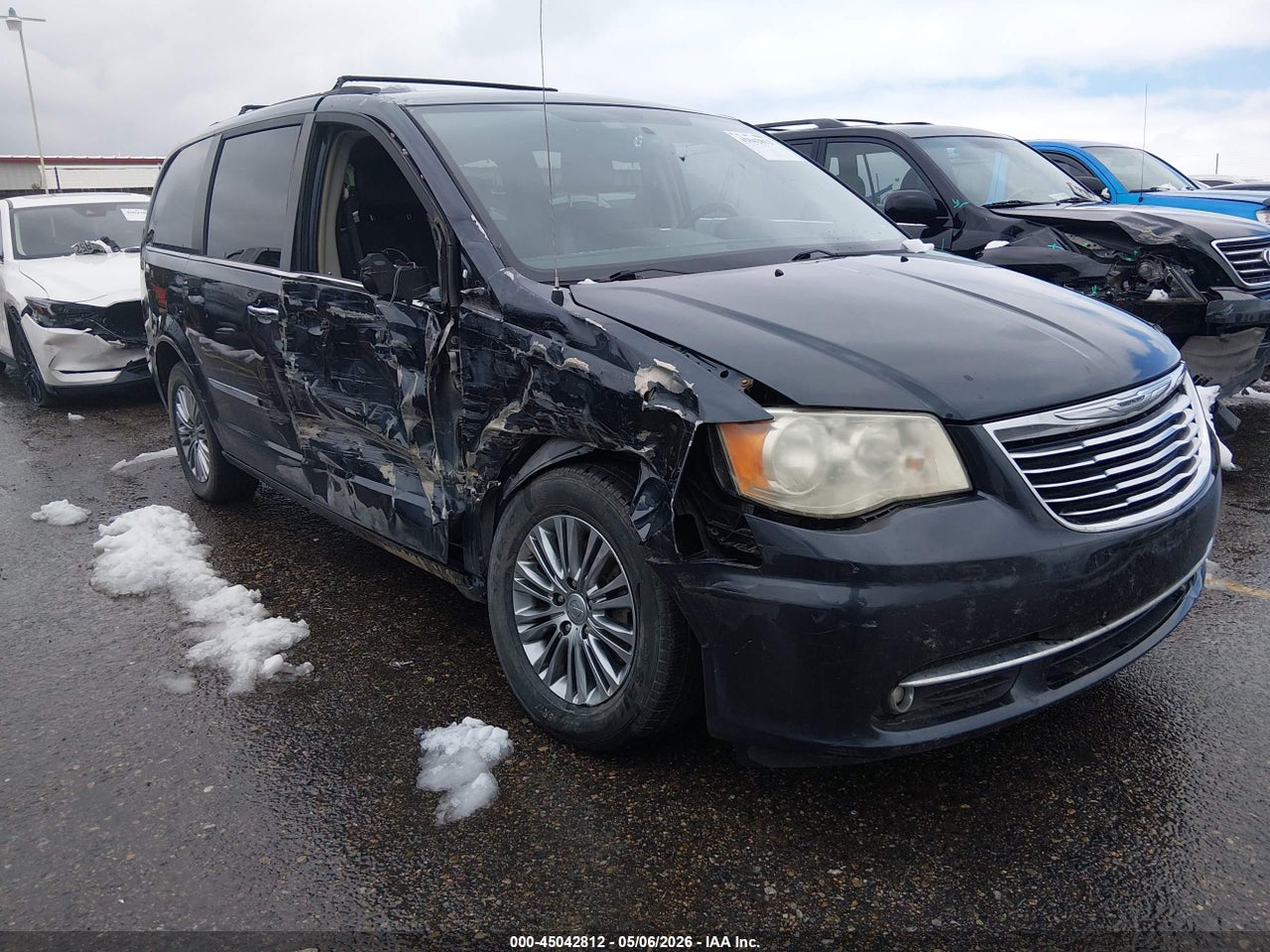 2C4RC1CG3DR****** · 2013 CHRYSLER TOWN &amp; COUNTRY TOURING-L