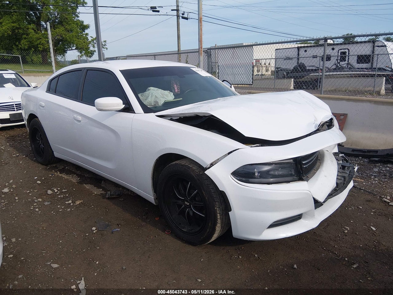 2C3CDXBG6HH****** · 2017 DODGE CHARGER SE RWD