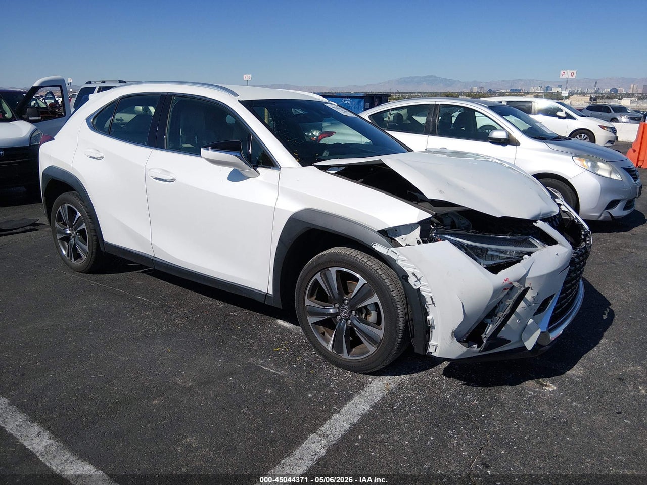 JTHX3JBH9N2****** · 2022 LEXUS UX 200