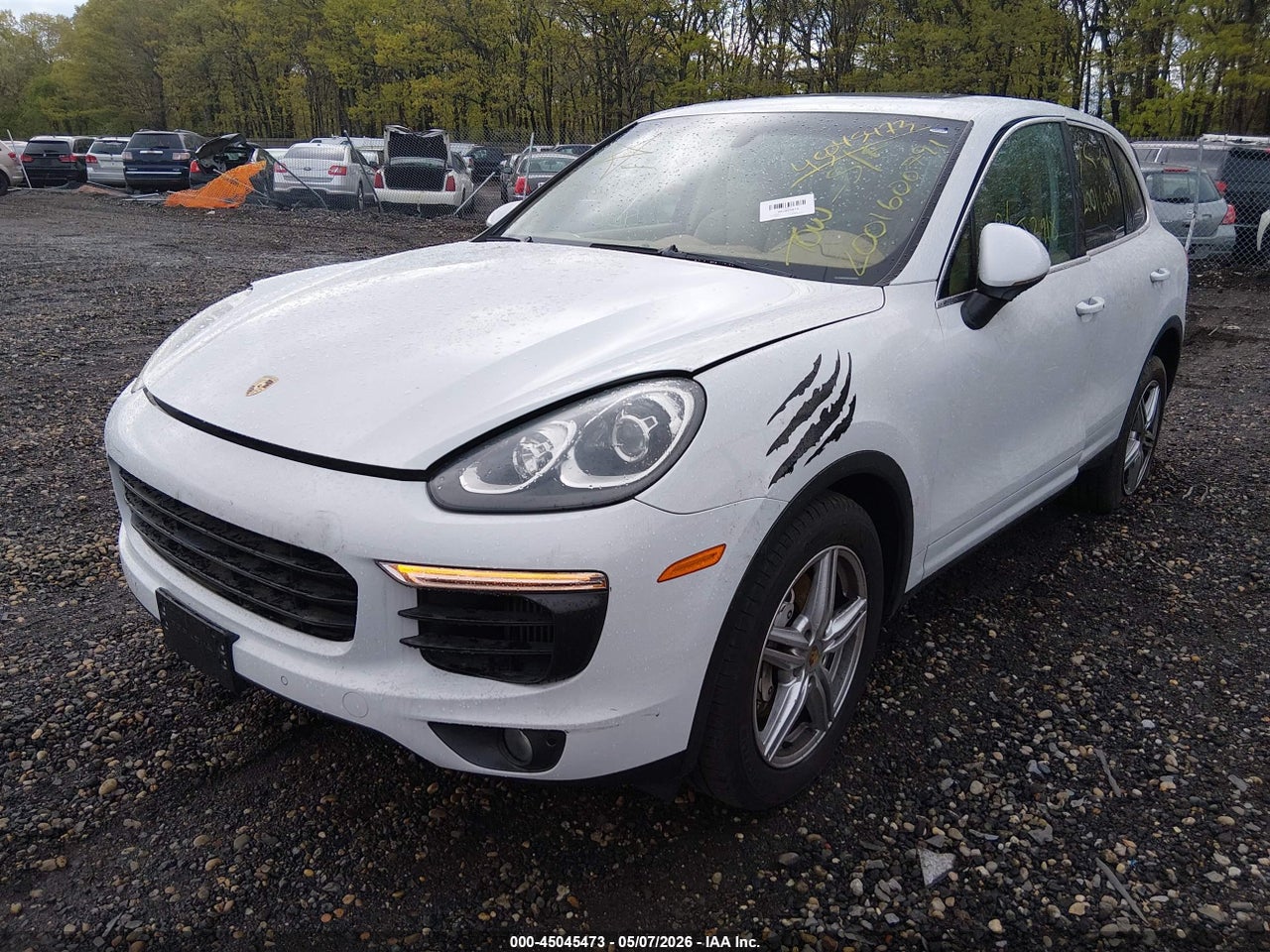 2016 PORSCHE CAYENNE S · 2/10